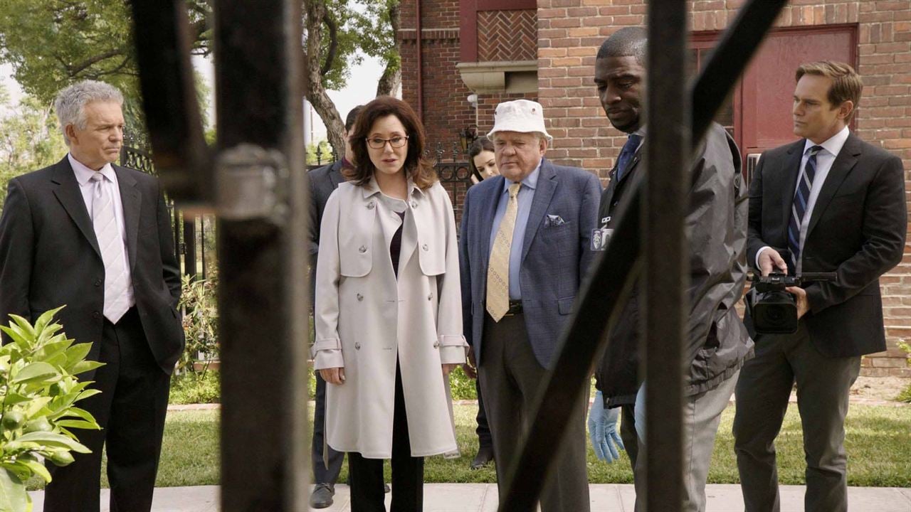 Major Crimes : Photo Mary McDonnell, Phillip P. Keene, G.W. Bailey, Ransford Doherty