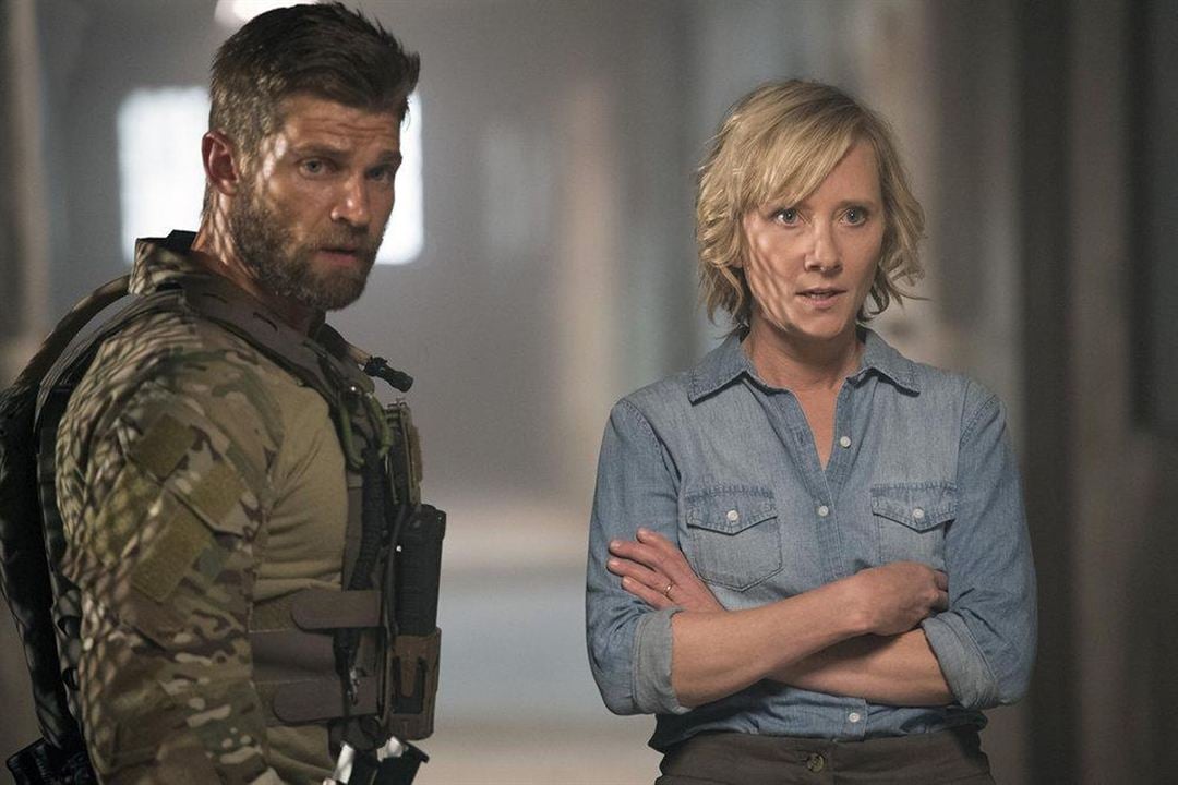 The Brave : Photo Anne Heche, Mike Vogel