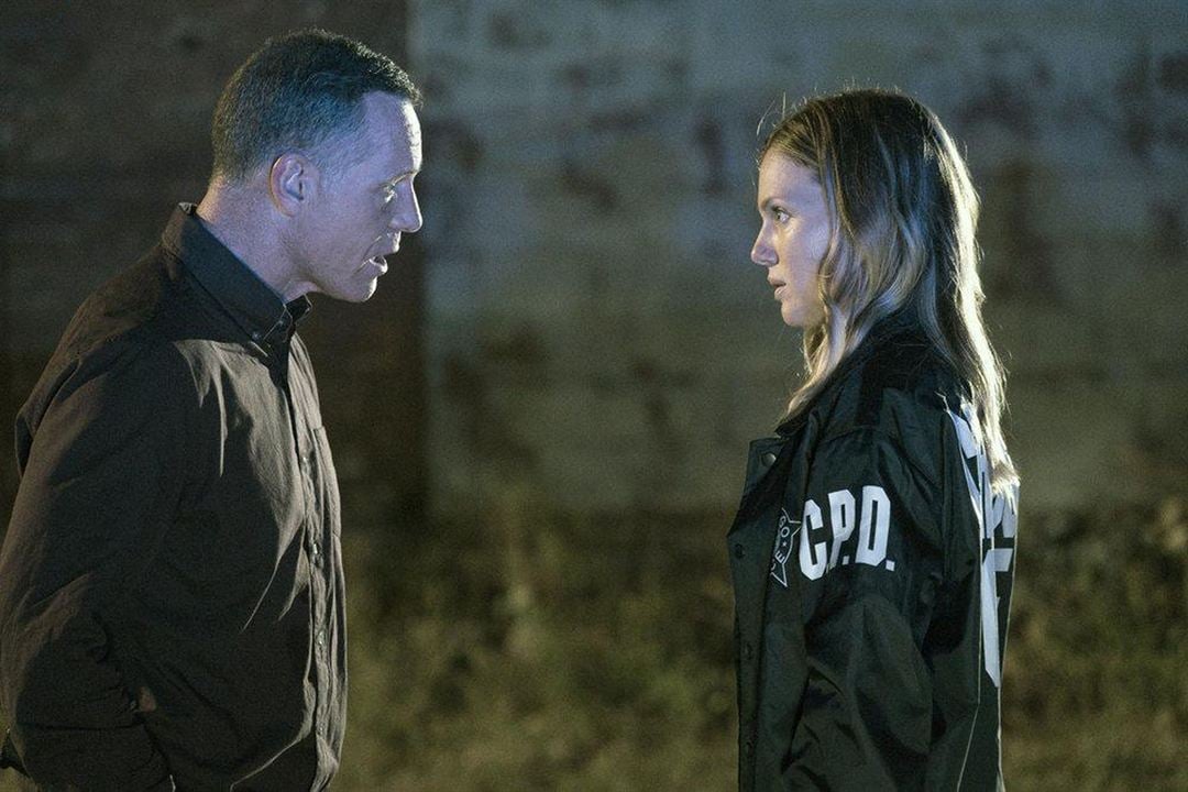 Chicago Police Department : Photo Tracy Spiridakos, Jason Beghe