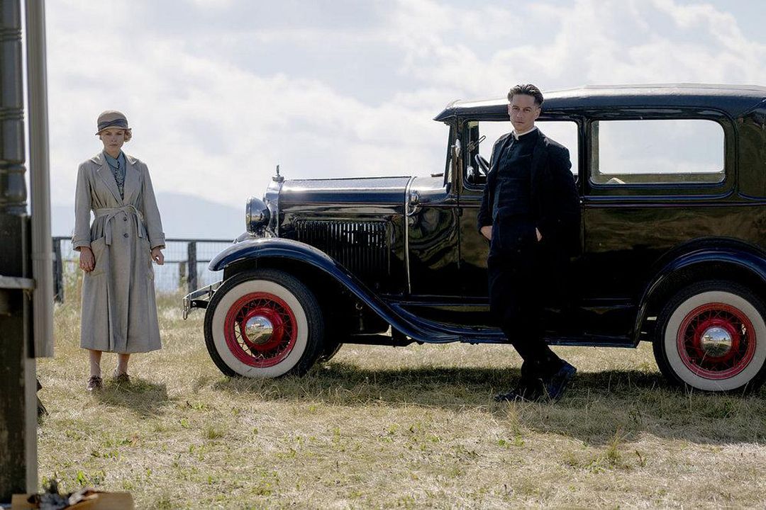 Damnation : Photo Sarah Jones, Killian Scott