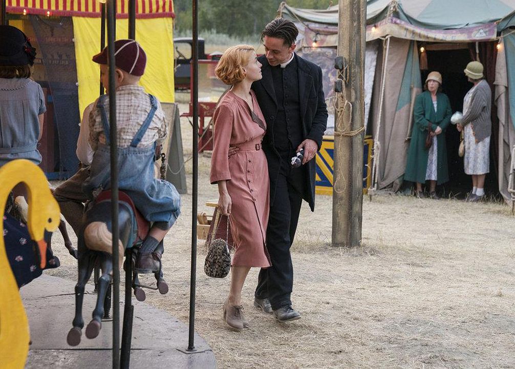 Damnation : Photo Sarah Jones, Killian Scott