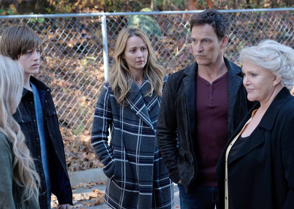 The Gifted : Photo Amy Acker, Stephen Moyer, Sharon Gless, Percy Hynes-White