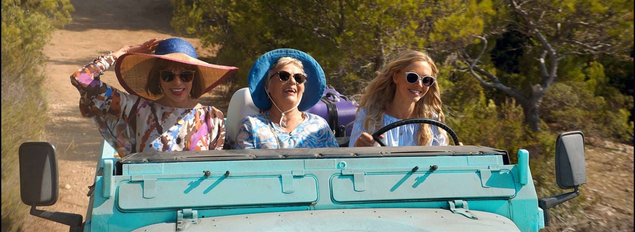 Mamma Mia! Here We Go Again : Photo Julie Walters, Amanda Seyfried, Christine Baranski