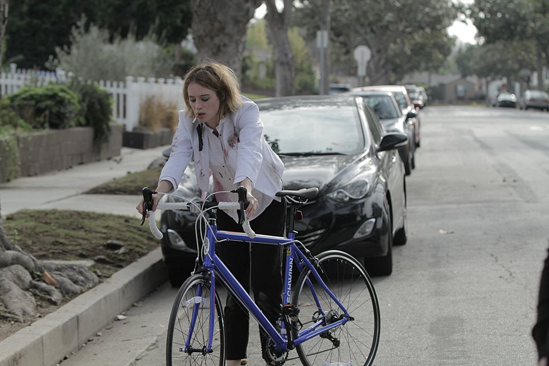 Izzy Gets the F*ck Across Town : Photo