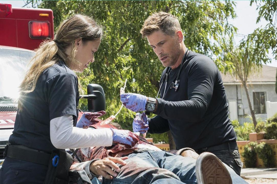 Code Black : Photo Rob Lowe, Moon Bloodgood