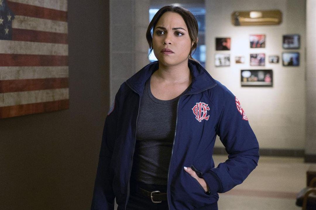 Chicago Fire : Photo Monica Raymund