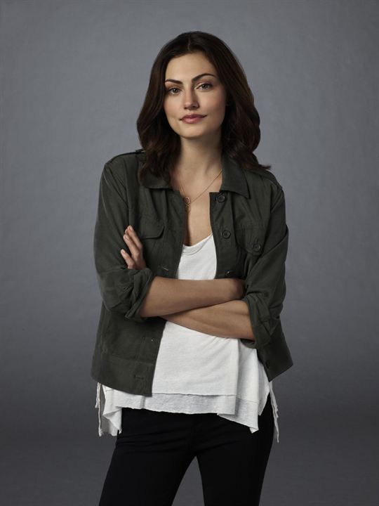 Photo Phoebe Tonkin