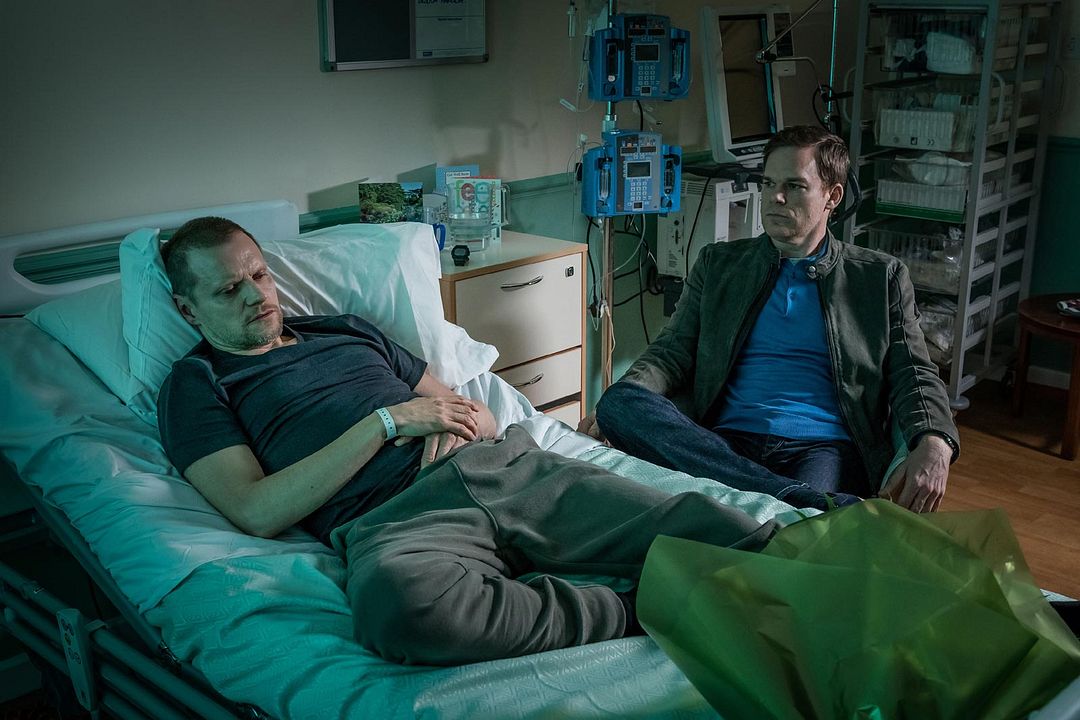 Safe : Photo Marc Warren, Michael C. Hall