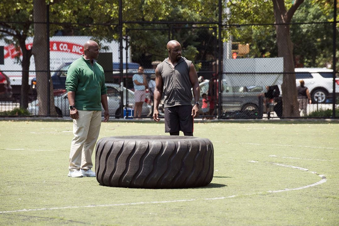 Marvel's Luke Cage : Photo Todd Bowles, Mike Colter