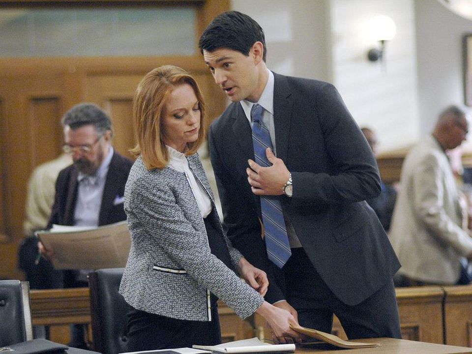 Trial & Error : Photo Nicholas D'Agosto, Jayma Mays