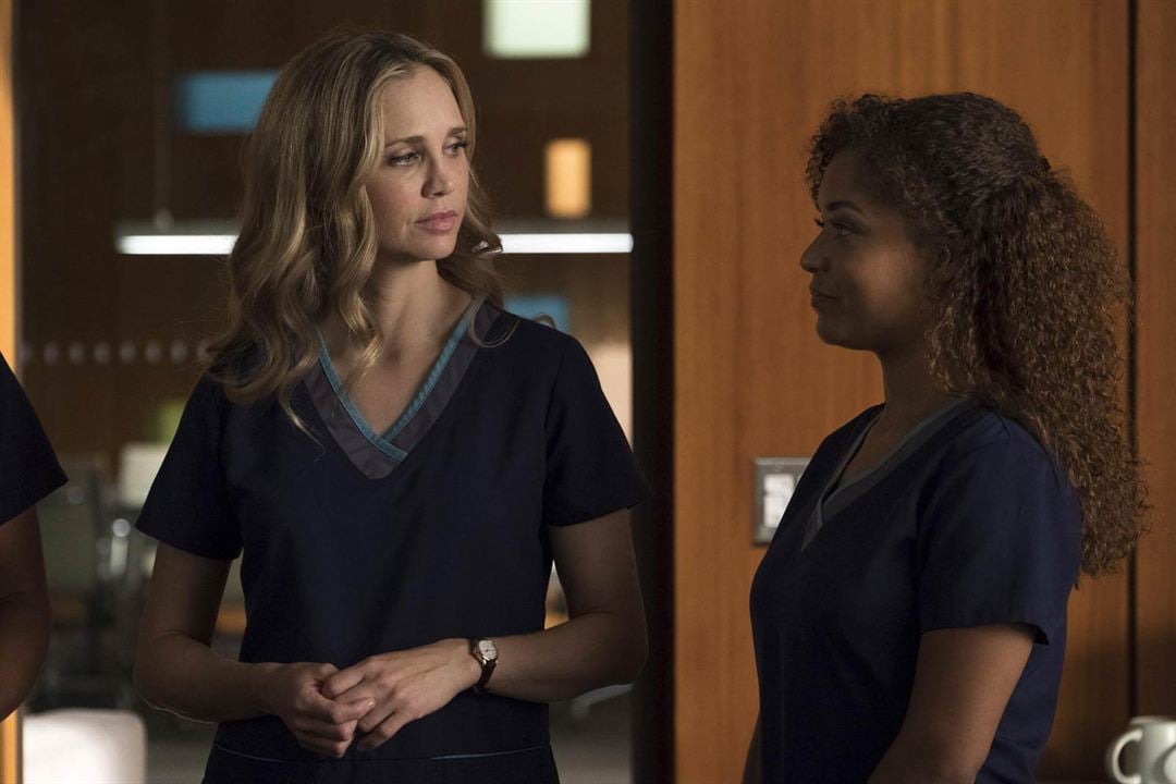 Good Doctor : Photo Fiona Gubelmann, Antonia Thomas