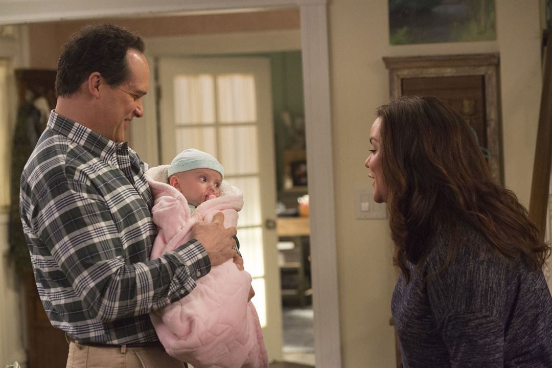 American Housewife (2016) : Photo Diedrich Bader, Katy Mixon