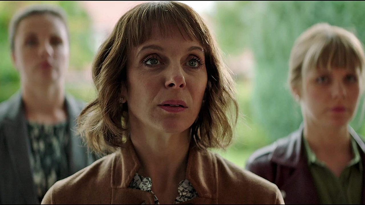 Poster saison 1 Affiche 14 sur 37 AlloCiné