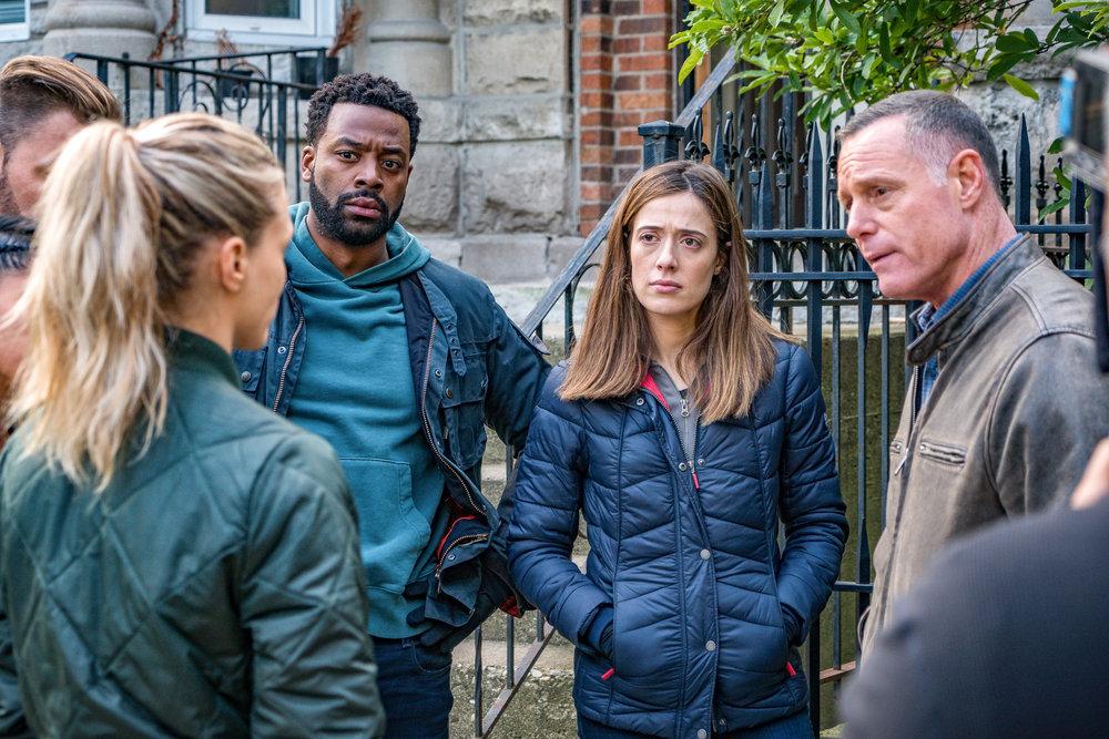 Chicago Police Department : Photo Jason Beghe, Marina Squerciati, LaRoyce Hawkins