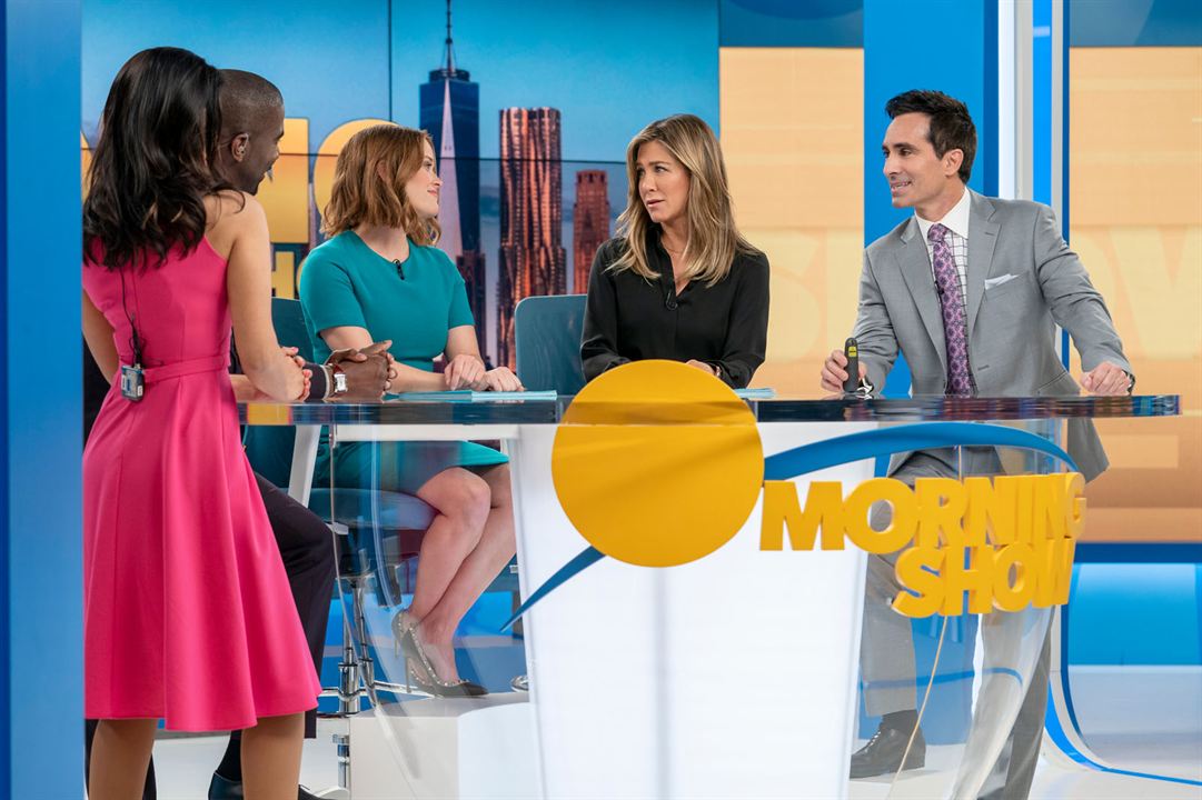 The Morning Show : Photo Reese Witherspoon, Jennifer Aniston, Nestor Carbonell