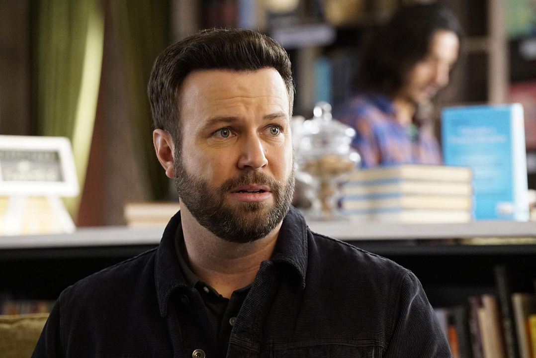 Single Parents : Photo Taran Killam