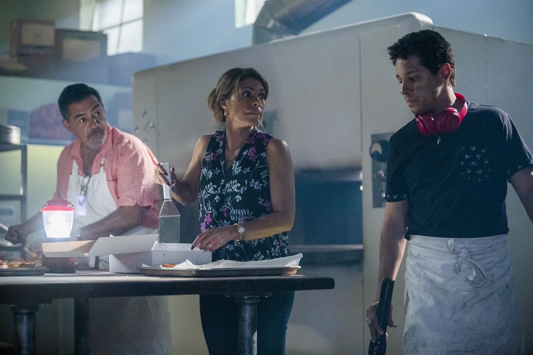 The Baker and The Beauty (2020) : Photo David Del Rio, Lisa Vidal, Carlos Gómez (II)