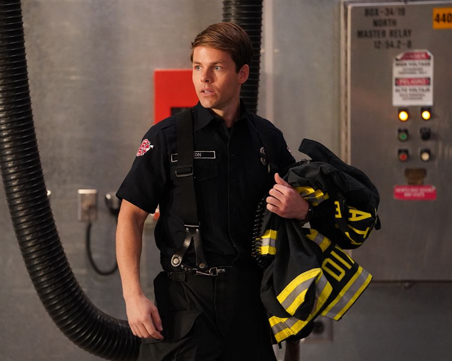 Grey's Anatomy : Station 19 : Photo Lachlan Buchanan