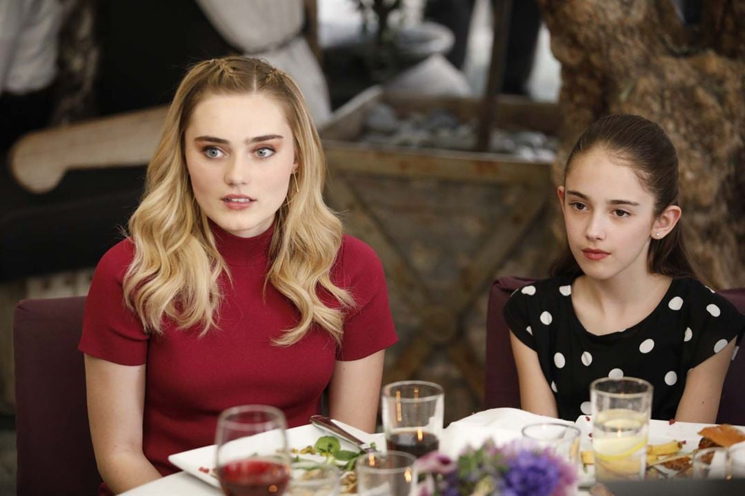 American Housewife (2016) : Photo Meg Donnelly, Julia Butters