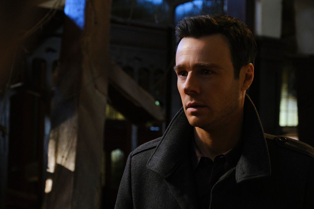 Charmed 2018 Charmed 2018 Photo Rupert Evans 40 Sur 233 
