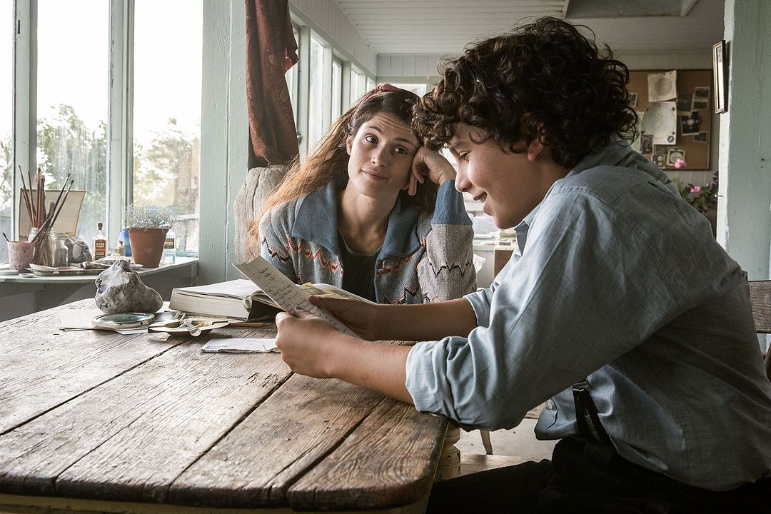 Summerland : Photo Lucas Bond, Gemma Arterton