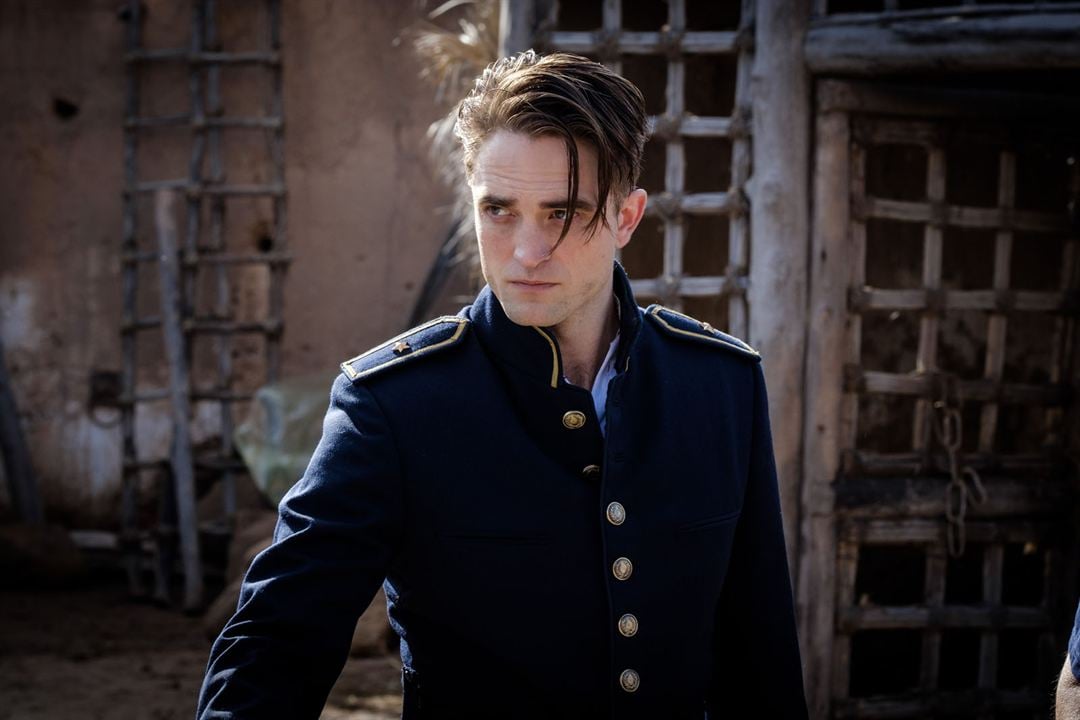 Waiting For The Barbarians : Photo Robert Pattinson