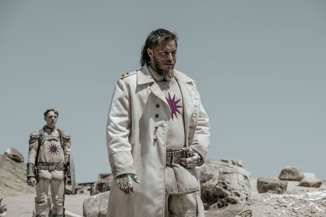 Raised By Wolves (2020) : Photo Travis Fimmel