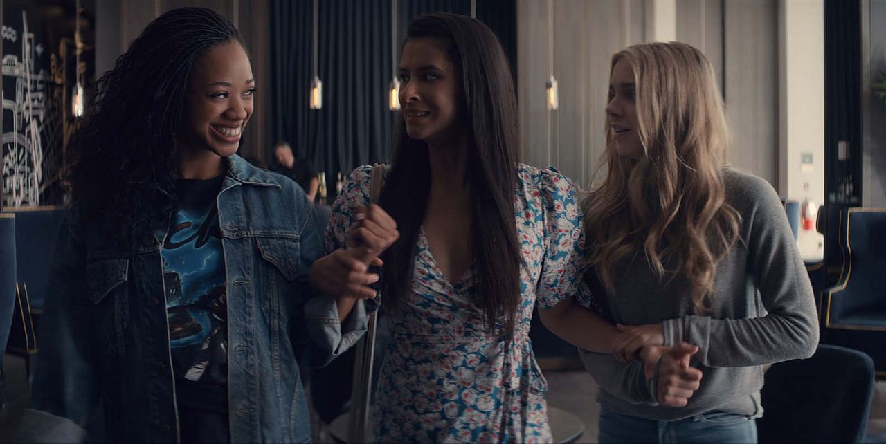 Tiny Pretty Things Saison 2 Date De Sortie Tiny Pretty Things : Photo Casimere Jollette, Daniela Norman, Kylie  Jefferson - 21 sur 27 - AlloCiné