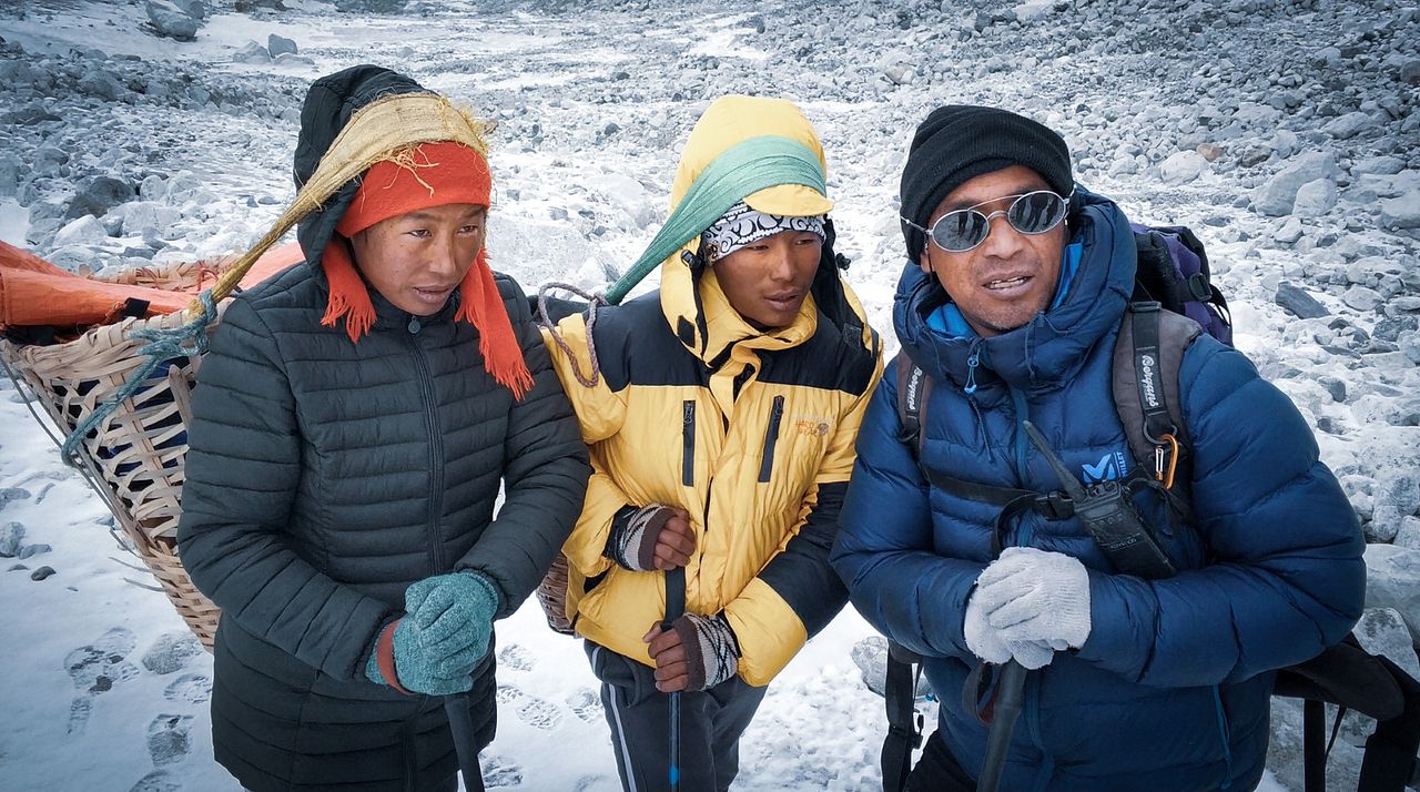 Les Sherpas et la paroi des ombres : Photo