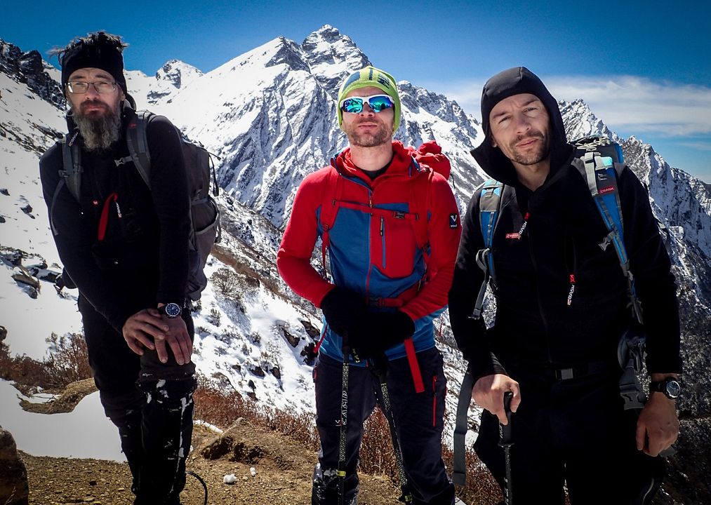 Les Sherpas et la paroi des ombres : Photo