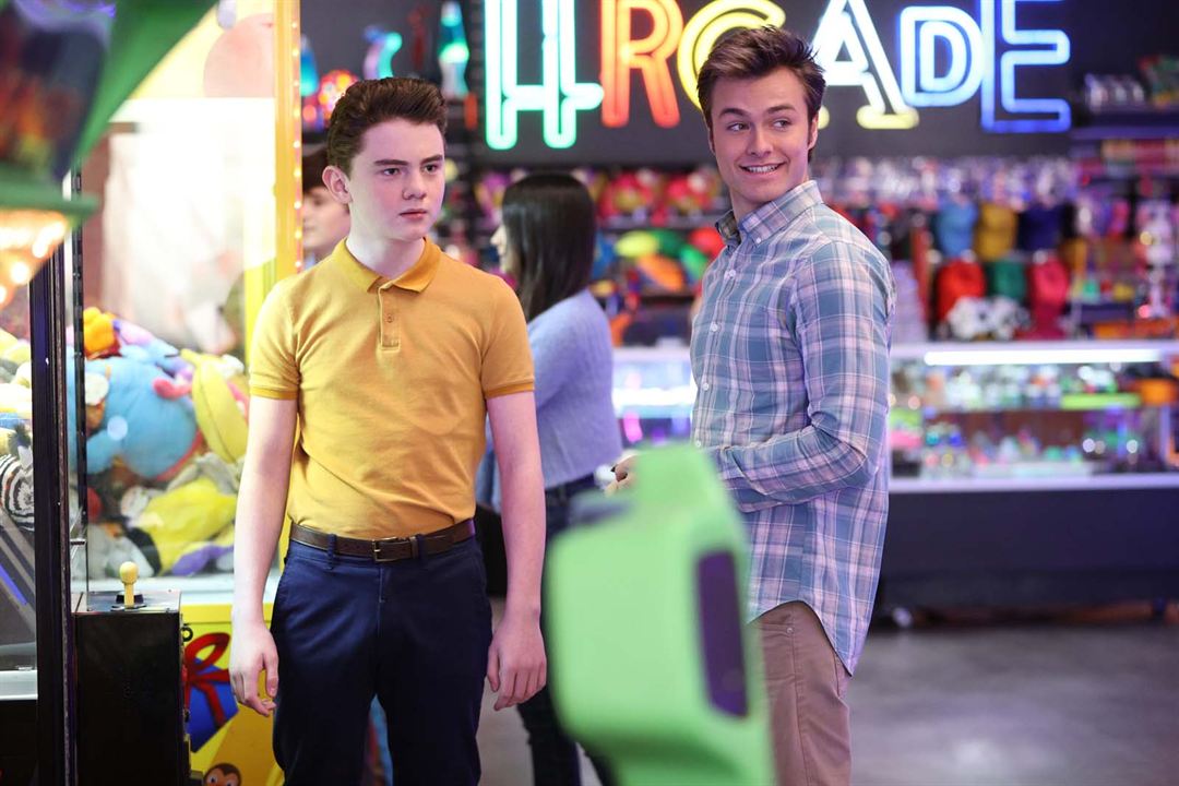 American Housewife (2016) : Photo Peyton Meyer, Evan O'Toole