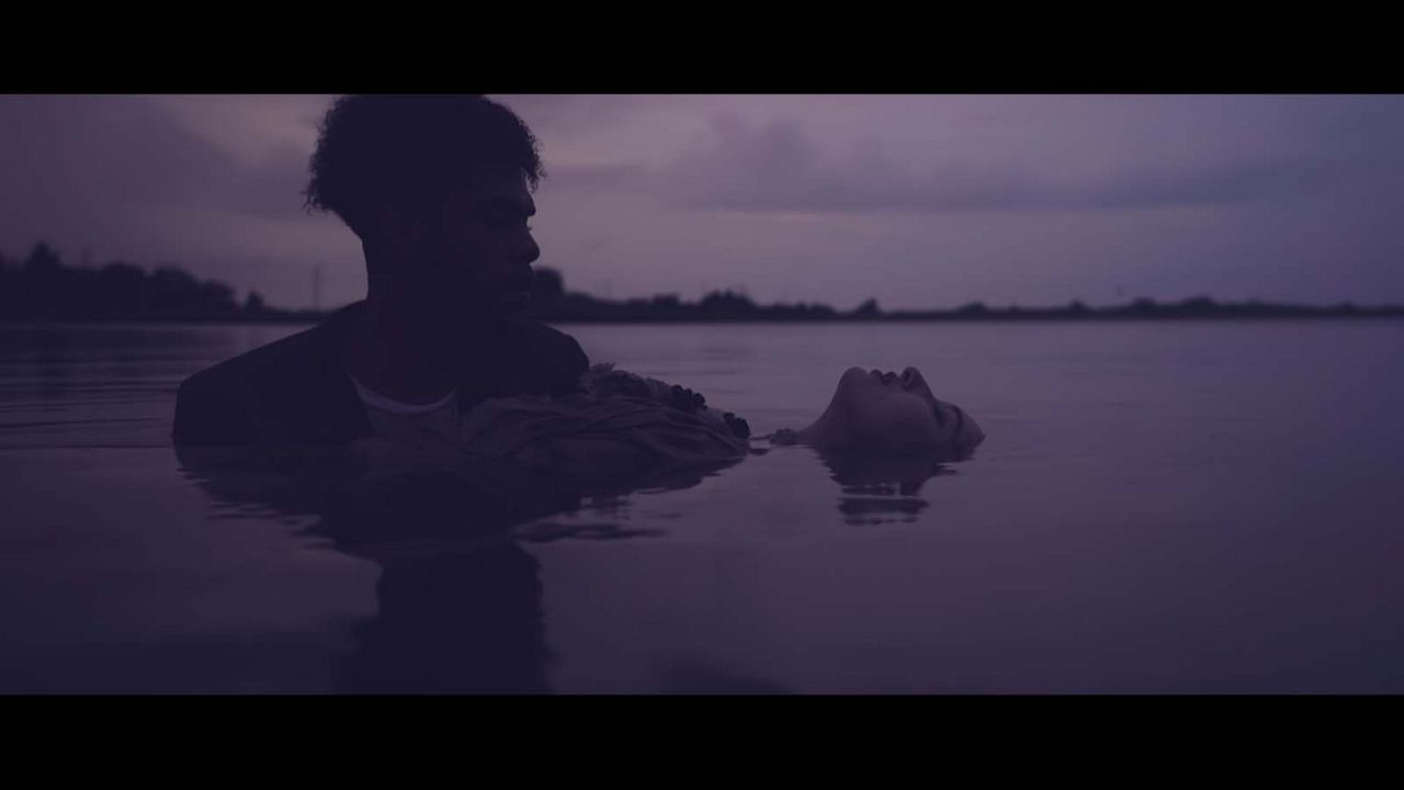 Finding Ophelia : Photo Jimmy Levar