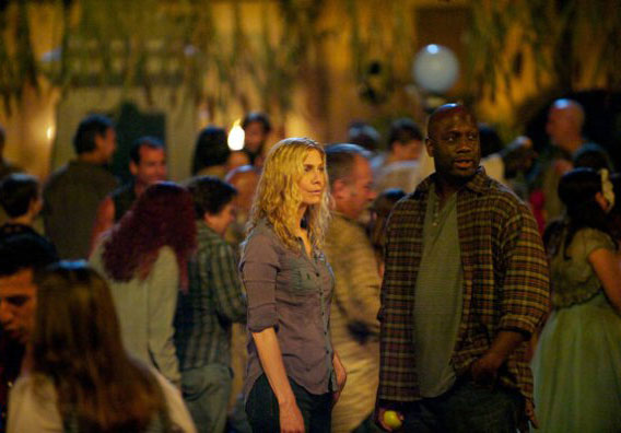 Revolution (2012) : Photo Richard T. Jones, Elizabeth Mitchell