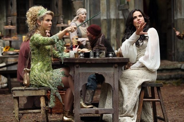 Once Upon a Time : Photo Rose McIver, Lana Parrilla