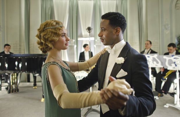 Downton Abbey : Photo Lily James, Gary Carr