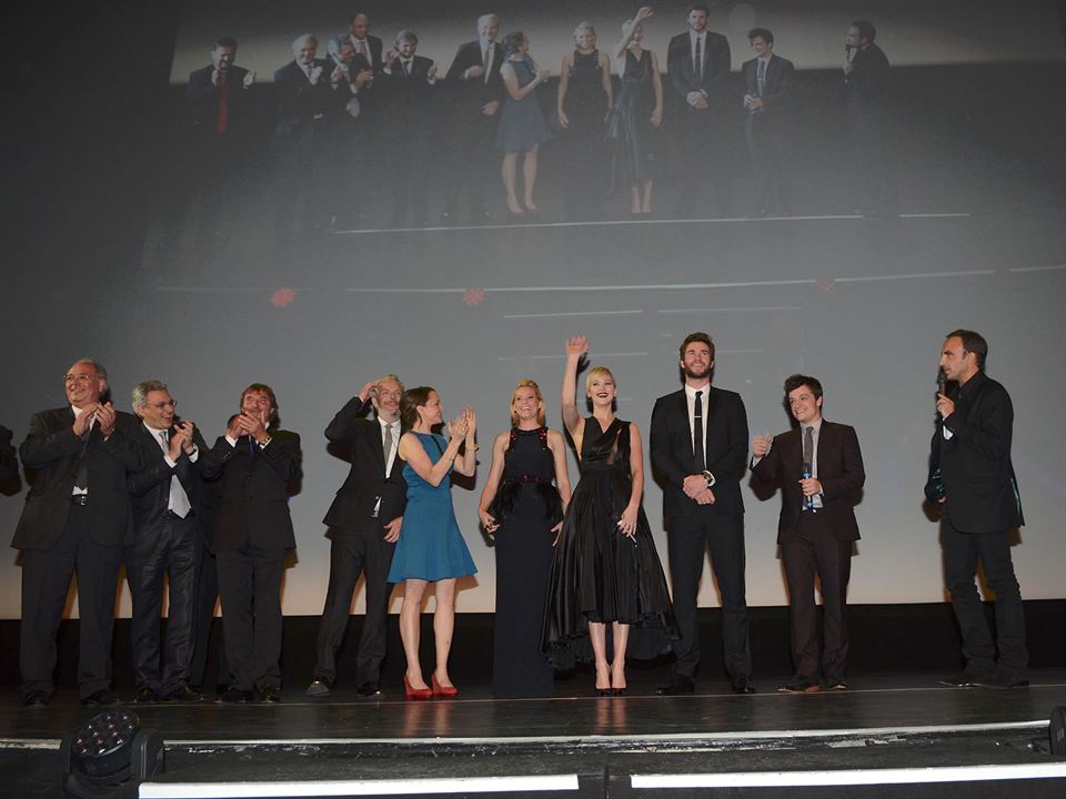 Hunger Games - L'embrasement : Photo promotionnelle Josh Hutcherson, Jennifer Lawrence, Liam Hemsworth, Elizabeth Banks, Francis Lawrence