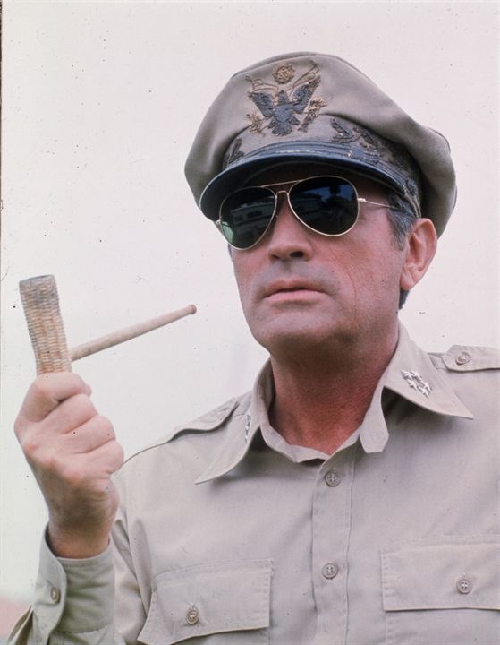 MacArthur, le général rebelle : Photo Gregory Peck