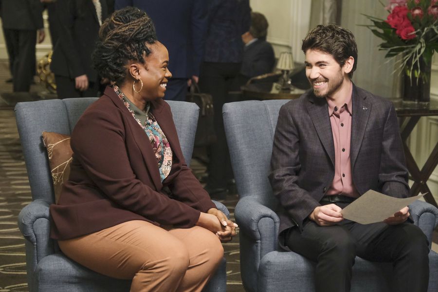 Good Doctor : Photo Noah Galvin, Bria Samoné Henderson