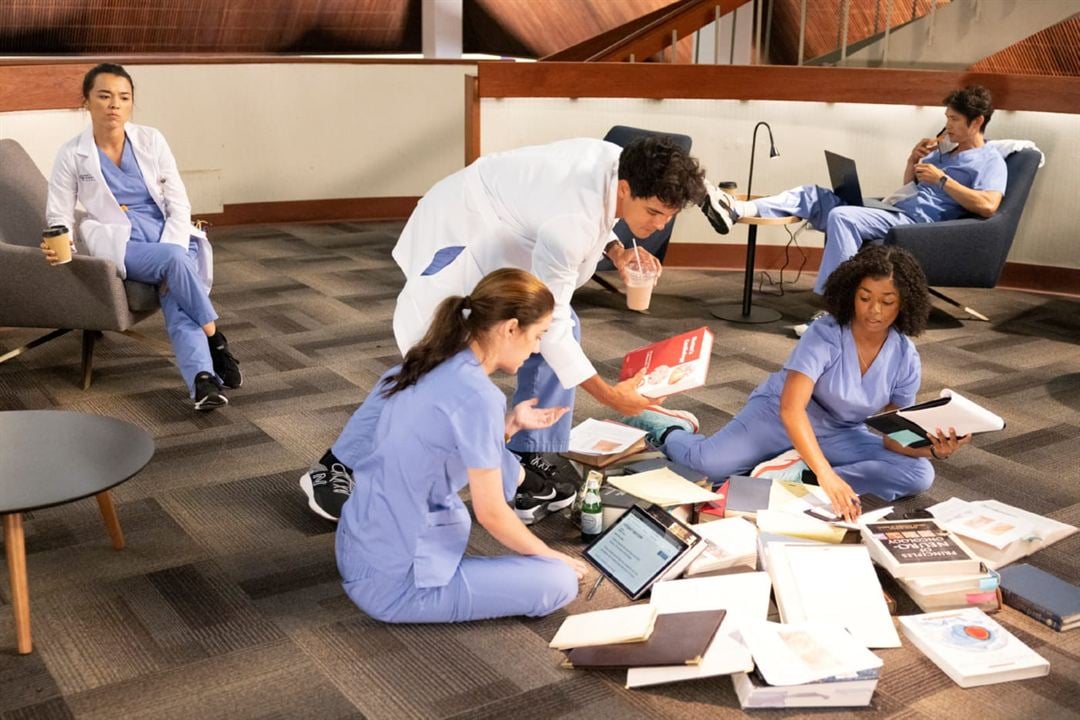 Grey's Anatomy : Photo Adelaide Kane, Midori Francis, Alexis Floyd, Niko Terho, Harry Shum Jr.