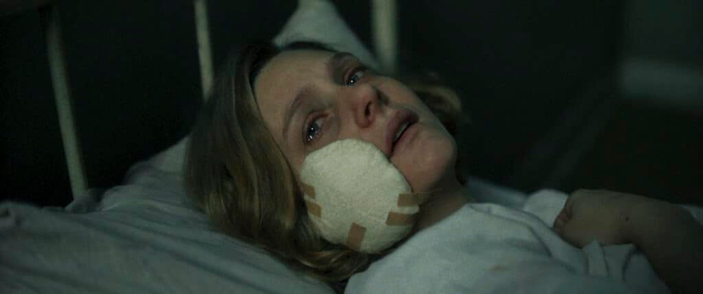 Earwig : Photo Romola Garai