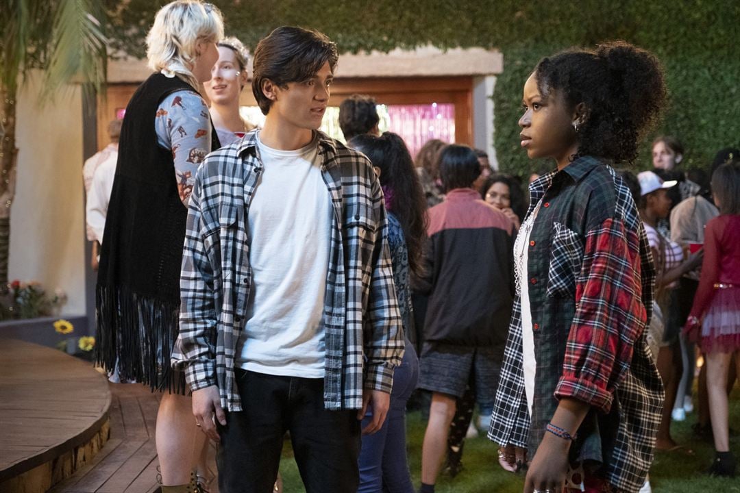 Darby and the Dead : Photo Riele Downs, Asher Angel