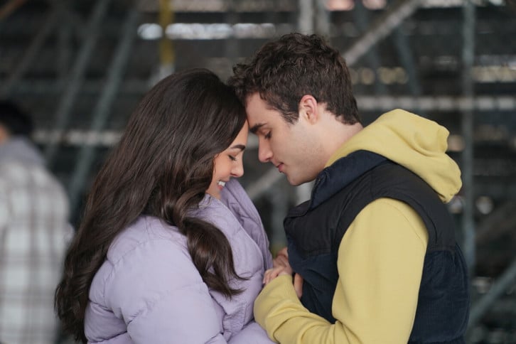 Superman et Lois : Photo Jordan Elsass, Inde Navarrette