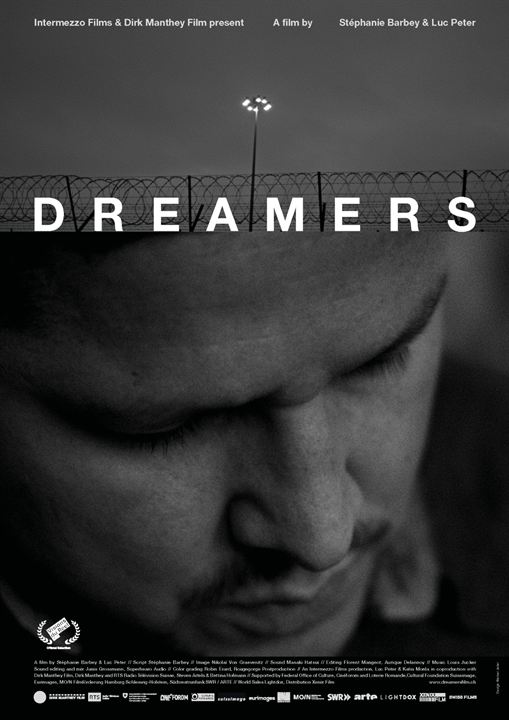 Dreamers - Une vie dans l'ombre : Affiche