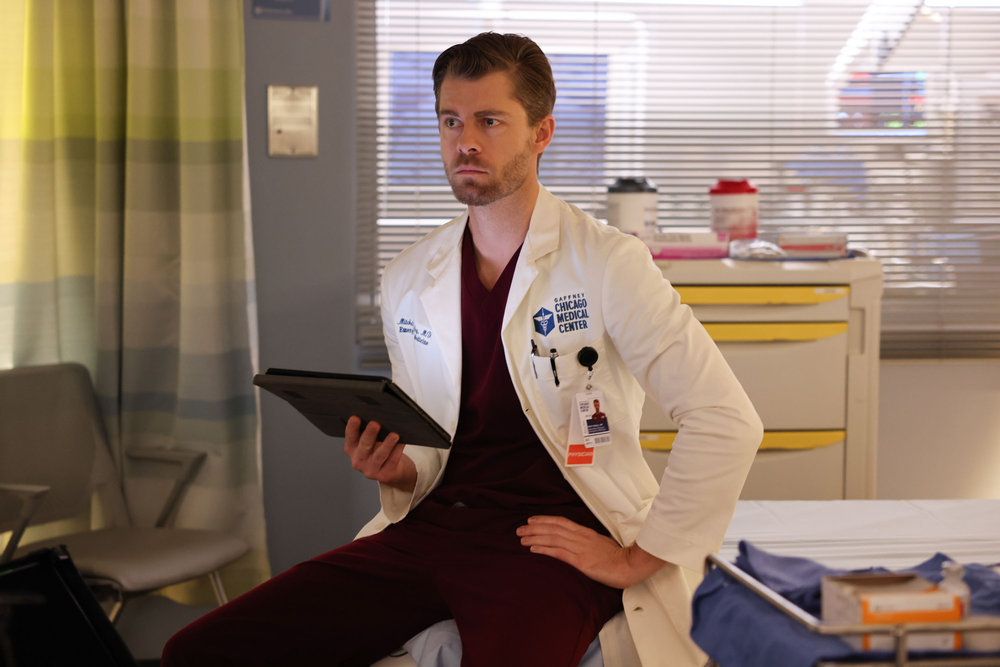 Chicago Med : Photo Luke Mitchell