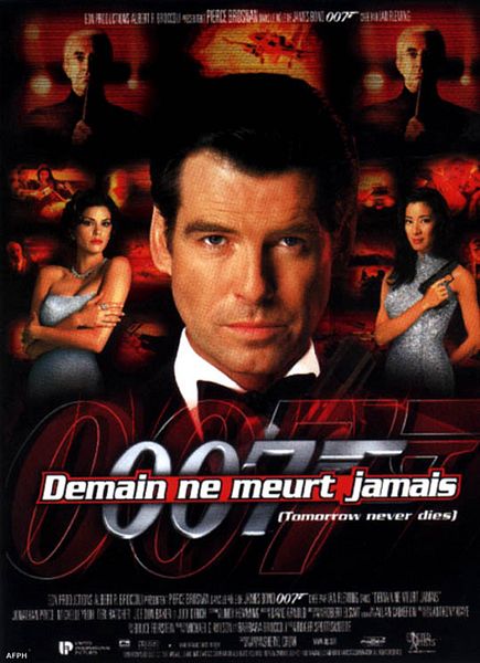 Affiche du film Demain ne meurt jamais