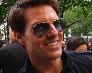 Tom Cruise Forever; "Starship Troopers" rebooté ?; Waouh Genre ! Les films d'araignées; Le courrier des internautes; En rab' : "Dora l'exploratrice", le film