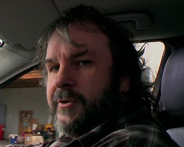 Dans les coulisses de "Bilbo le Hobbit" : Pleins feux sur les studios de tournage de Miramar... et l'équipe de Peter Jackson.