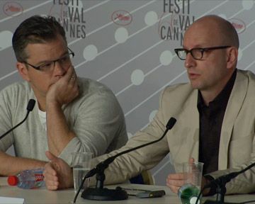 Venu sur la Croisette pour défendre "Ma vie avec Liberace", Steven Soderbergh a explicité les raisons qui motivent sa retraite anticipée et levé le voile sur son avenir professionnel. Matt Damon, d'humeur joviale, a profité de la conférence de presse pour de ses fesses.