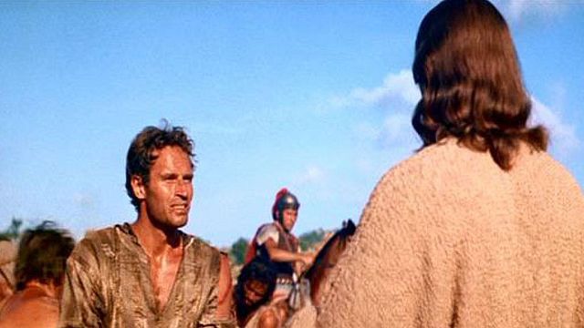 "Allez, montre-toi ! Fais pas ton timide !"