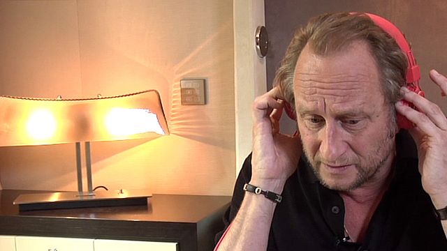 A l'occasion de la sortie de "3 Coeurs" de Benoit Jacquot, Benoit Poelvoorde se prête à notre interview blind-test.